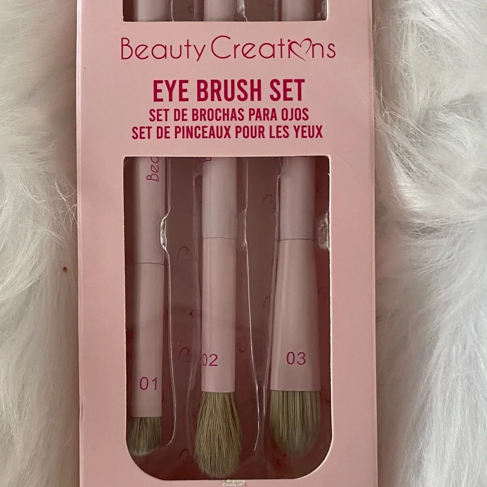 Beauty Creations eye brush set NIB